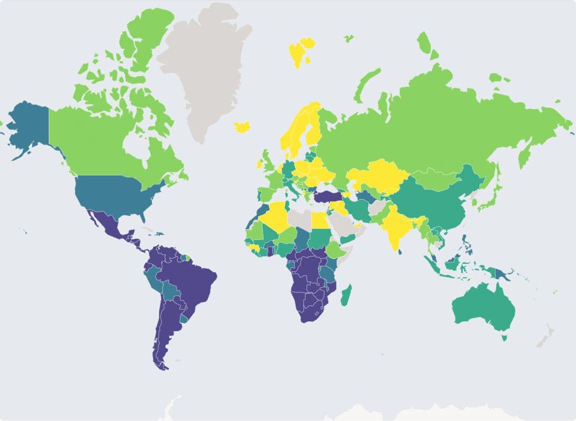 World map of the Gini index from each country's most recent survey, Web Mercator, viridis in five quantile classes; 154 of 176 countries have a value, and the legend counts survey years from 1992 to 2025.